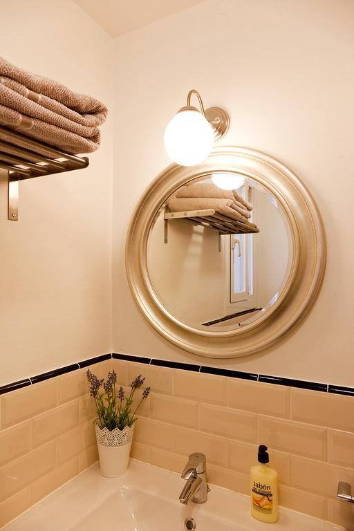 Apartament Piso En Poblesec Barcelona Zewnętrze zdjęcie