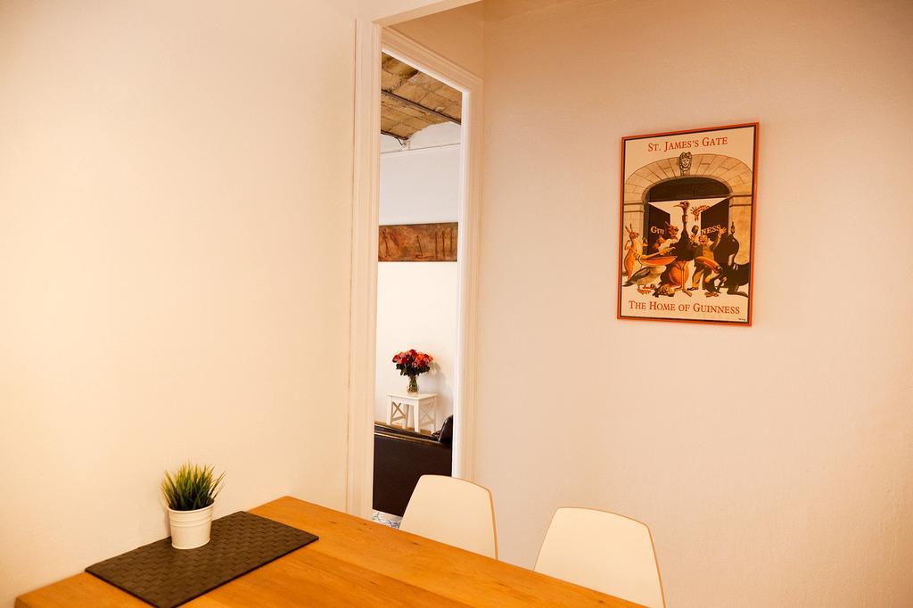 Apartament Piso En Poblesec Barcelona Zewnętrze zdjęcie