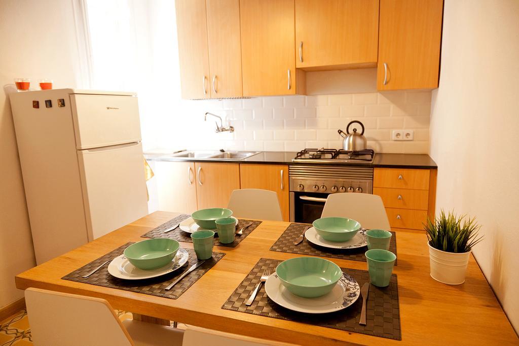 Apartament Piso En Poblesec Barcelona Zewnętrze zdjęcie